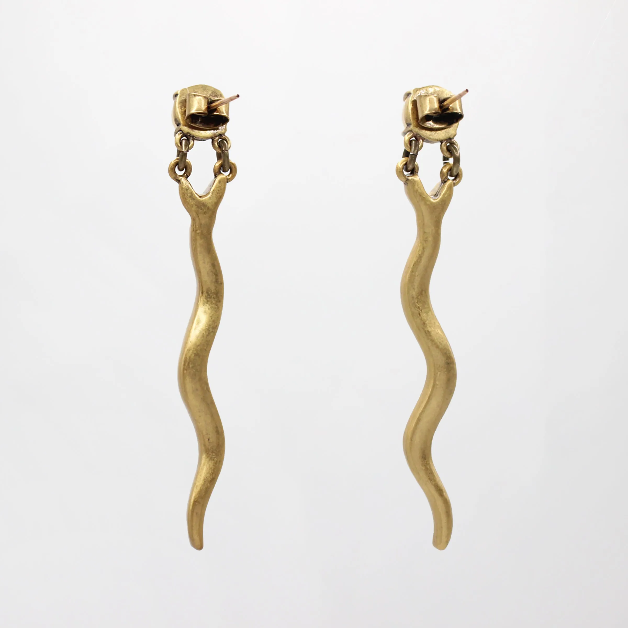 Elizabeth Glass Pearl Serpente Stud Earring