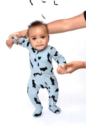 Little Pajama Co. Zip Footed Onesie - Grey Bats