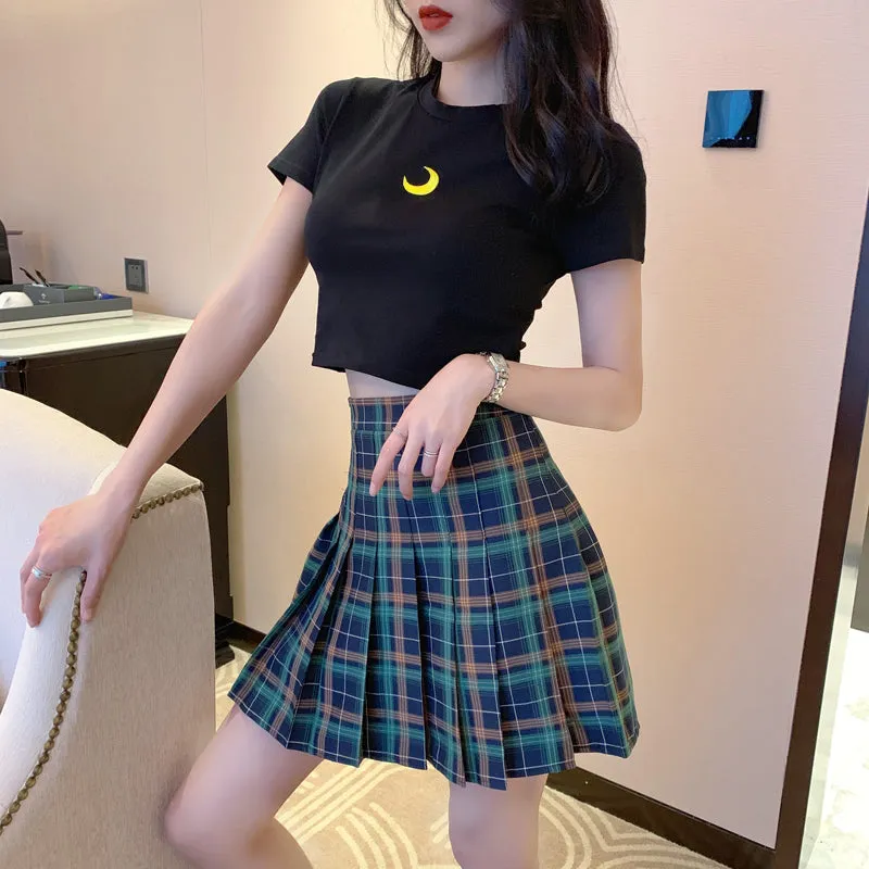 MOON PRINT T-SHIRT & CHECKER PLEATED SKIRT BY22227