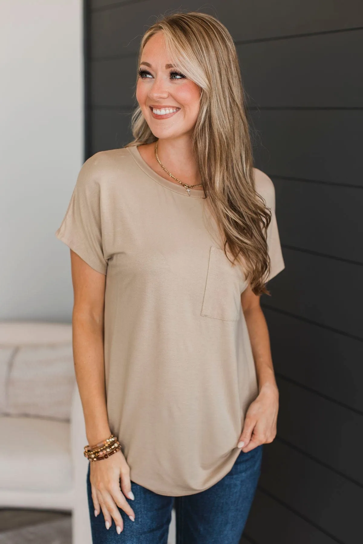 See Eye To Eye Pocket Top- Beige